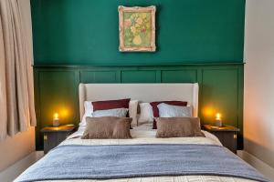 Ένα ή περισσότερα κρεβάτια σε δωμάτιο στο Finest Retreats - Castle House