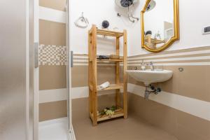 A bathroom at B&B Massimocentro
