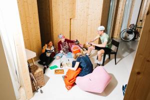 Hosté ubytování The Green Elephant Hostel & Spa + 94 fotografií