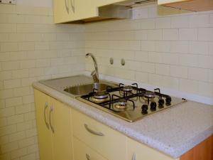 Dapur atau dapur kecil di Seaview flat perfect for families-Beahost Rentals
