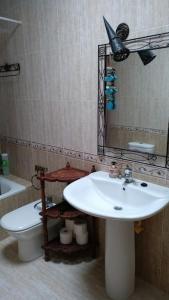 Ванная комната в Acogedor duplex para parejas en La Isleta