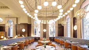 Posezení v ubytování Sofitel London St James
