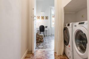 Foto dalla galleria di 2 Soru Ortigia Holiday Home - Attico con terrazza a Siracusa