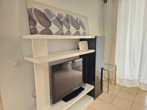 Zdjęcie z galerii obiektu HOLIDAYS BEACH & POOL ,AIRCOND , Las Americas w Aronie