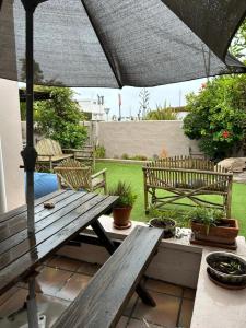Κήπος έξω από το Cozy Crner Kitehouse