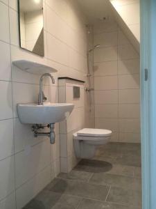 Ένα μπάνιο στο GuestHouse Woerden (Utrecht)