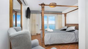 Postel nebo postele na pokoji v ubytování 2Cany - Casa de lujo en la Costa Brava + 33 fotografií