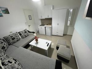 Kuchyň nebo kuchyňský kout v ubytování Seaside Rooms & Apartments Sarande