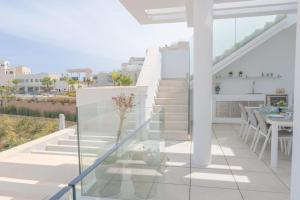 Balkon lub taras w obiekcie Luxurious penthouse in La Cala Casa Banderas - 3 Golf Facilites close by!