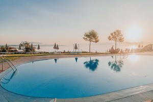 Bazén v ubytování AMASEA Resort nebo v jeho okolí