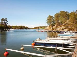 Fotografie z fotogalerie ubytování Holiday home DJURHAMN v destinaci Djurhamn