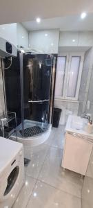 Koupelna v ubytování Apartman Julija 1 + 26 fotografií