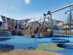 Ο χώρος παιχνιδιού για παιδιά στο Port 1