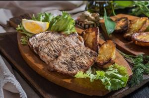 Φωτογραφία από το άλμπουμ του Elenski Riton Complex σε Sredni Kolibi