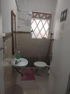 Uma casa de banho em Varandas da Paulista