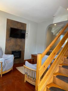 TV a/nebo společenská místnost v ubytování Boston House- Historic house situated in beautiful market town