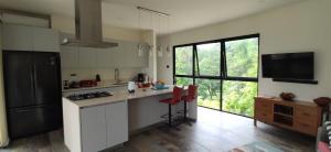 Nhà bếp/bếp nhỏ tại Incroyable Villa HermoSamara