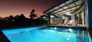 Hồ bơi trong/gần Incroyable Villa HermoSamara