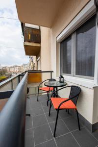 Rõdu või terrass majutusasutuses Csipke Apartman