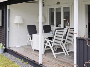 Patio nebo venkovní prostory v ubytování 4 person holiday home in VARBERG-By Traum