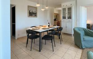 Posedenie v ubytovaní Cozy Apartment In Mauléon Darmagnac