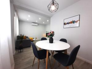 Posedenie v ubytovaní Victoria Flat F&M Moderno, acogedor y céntrico