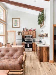 Gallery image of Cranberry Inn in Mercer +163 photos