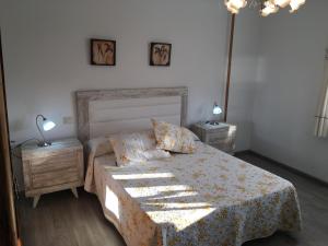 Gallery image of APARTAMENTOS PLAYA DE LA CONCHA in Porto de Espasante