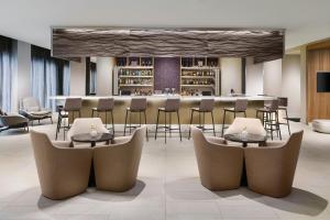 Posezení v ubytování AC Hotel By Marriott Portland Beaverton
