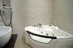 A bathroom at Gregori Guest House