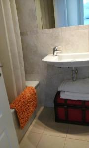 Łazienka w obiekcie Apartment Carmentxu Gemelos 26