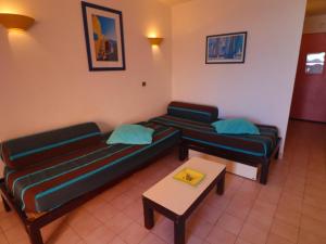 Posedenie v ubytovaní Studio cabine avec terrasse et vue mer à Sète, parking privé - FR-1-472A-275