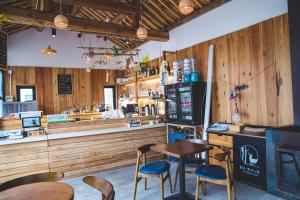 Ο χώρος του lounge ή του μπαρ στο Starstay Wuling Mountain B&B