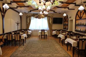 Gallery image of Hotel&Restaurant SENATOR in Truskavets