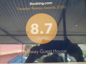 תמונה מהגלריה של HOTEL FORESTWAY Hostel & Backpackers בפוקהרה