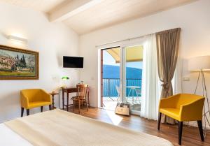 TV a/nebo společenská místnost v ubytování Hotel Villa Europa