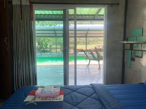 Bazén v ubytování SolarCell Private Homestay - โซล่าเซลล์ไพรเวทโฮมสเตย์ nebo v jeho okolí