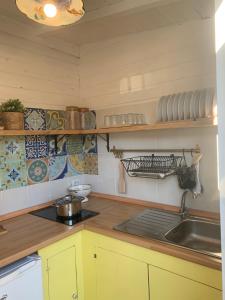Eldhús eða eldhúskrókur á Cilento rooms