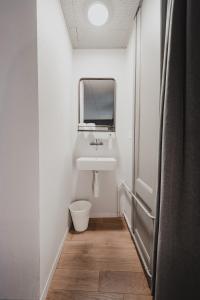 Bagno di No8 Boutique Hotel - self check in