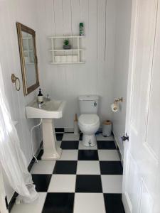 A bathroom at The Old Station Masters House