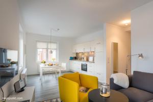 Η κουζίνα ή μικρή κουζίνα στο Heimathafen 4 - M S Poseidon