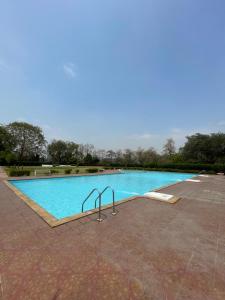 Bazén v ubytování Samruddhi S1 homestay garden villa or S3 nebo v jeho okolí