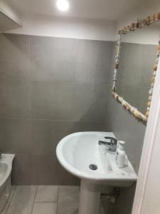 Et badeværelse på Casa vacanza nina + 13 billeder