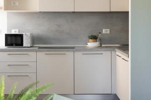 A kitchen or kitchenette at Casa Marianna by Garda FeWo