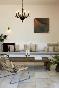 Posezení v ubytování Citrus Grove Luxury Villas