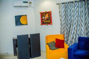 Fotografie z fotogalerie ubytování Beautiful 2-Bed With 24hrs Power Supply & Unlimited Internet v destinaci Lagos