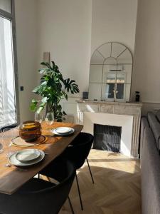 Zdjęcie z galerii obiektu Sublime Appartement Vieux Port w Marsylii