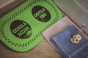 Certifikát, hodnocení, plakát nebo jiný dokument vystavený v ubytování Un letto nel cortile