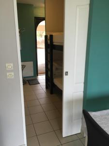Posteľ alebo postele v izbe v ubytovaní Vue mer sur la côte d'opale, studio la naturelle pour 4 personnes , WIMEREUX