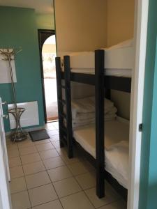 Posteľ alebo postele v izbe v ubytovaní Vue mer sur la côte d'opale, studio la naturelle pour 4 personnes , WIMEREUX
